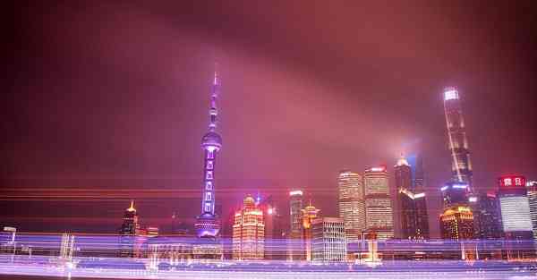 快鸭智能机器人：引领行业潮流
