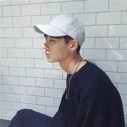 贺燕融瑞