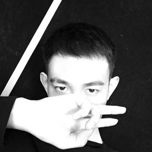 幸文坚曼