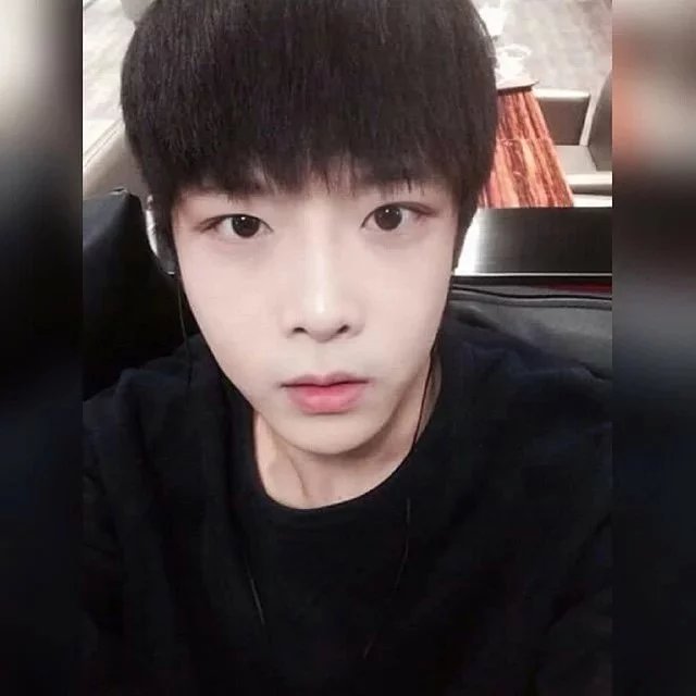 裘薇翠真